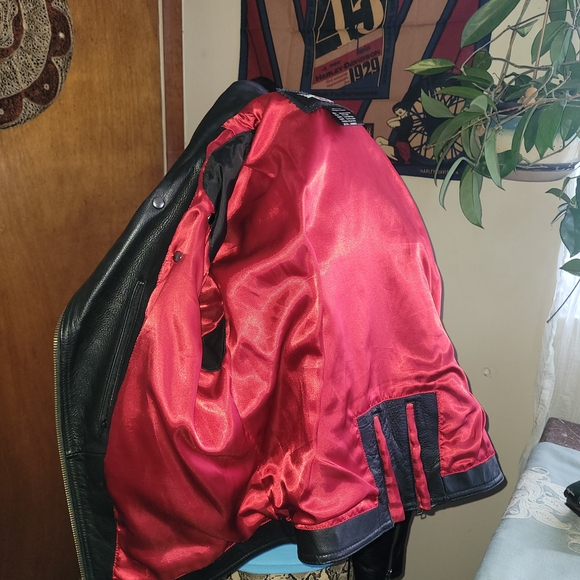 Harley-Davidson Black Leather Jacket with Red Fringe - Picture 14 of 14